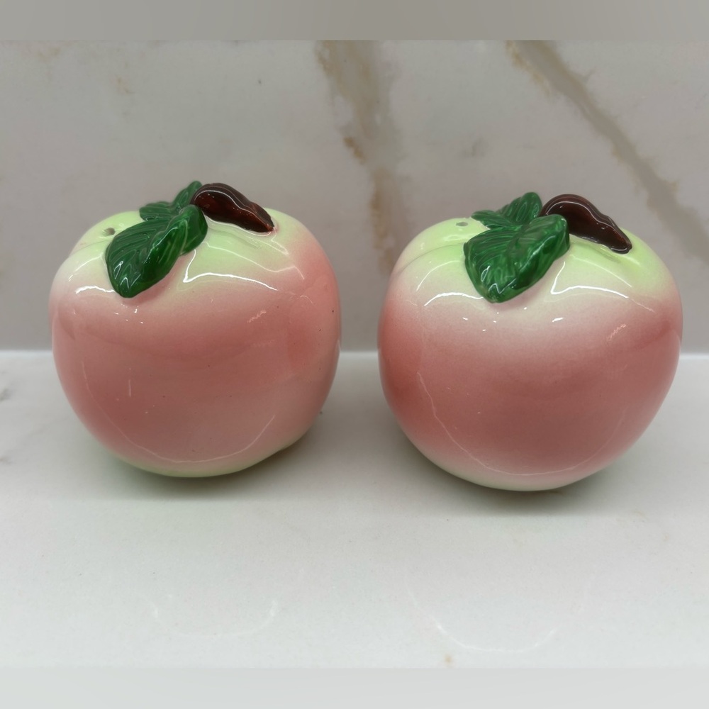 Vintage Japan Round Ceramic Apple Salt and Pepper Shakers Fall Harvest